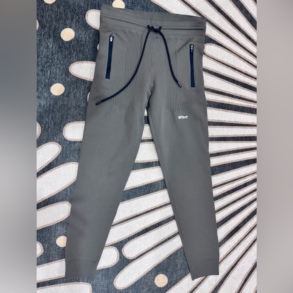 ECHT Olive Ribbed Jogger - Picture 3 of 5